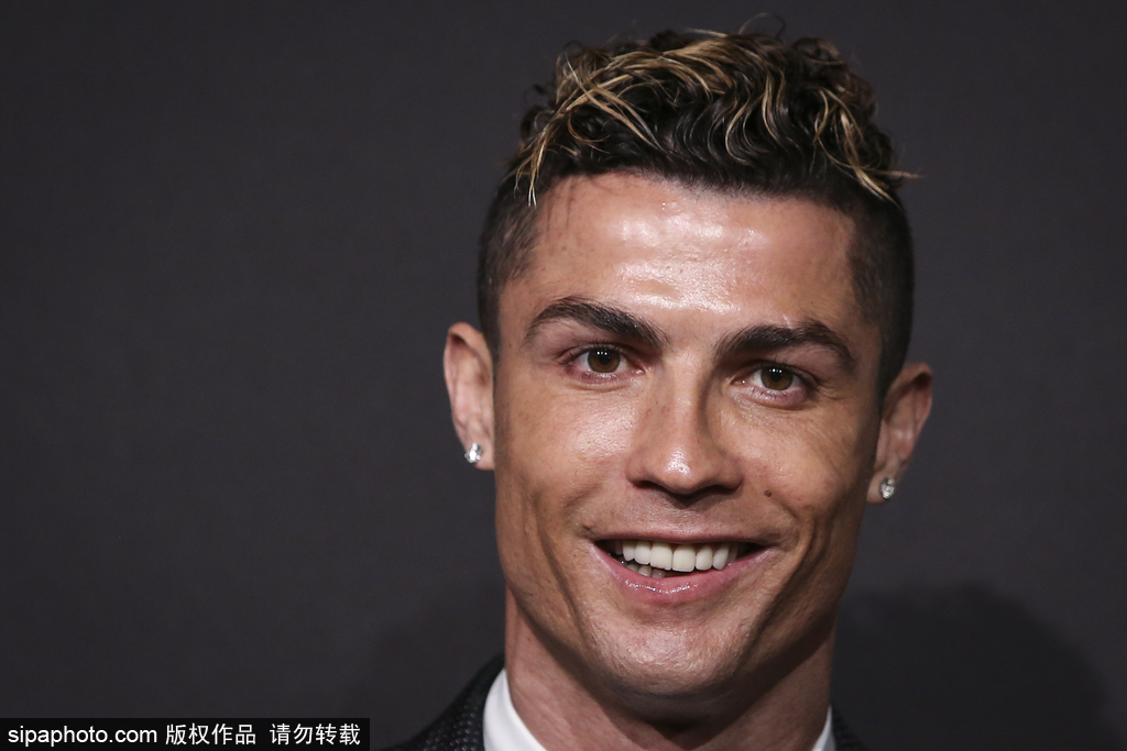 与前腰的角 与前腰的角