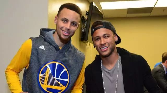 的三角关系 的三角关系