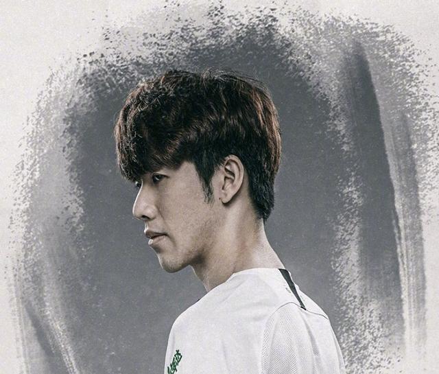 投手群也获 投手群也获